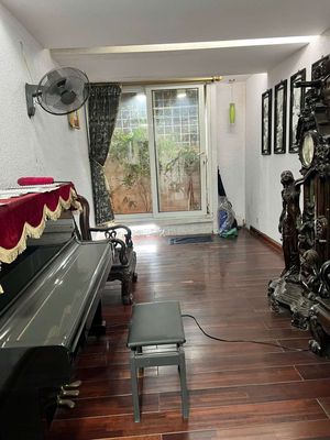 Cho thuê nhà Bồ Đề 12 tr/tháng ngõ Ô tô full đồ