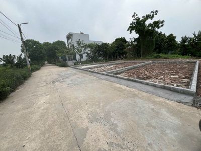 Đất Cho Thuê dùng Kinh doanh, Bãi để xe, Kho nhỏ, ,… Giá rẻ