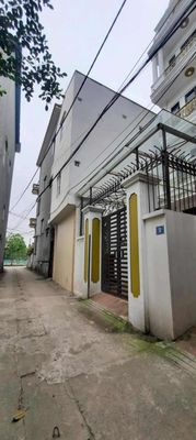 CHO THUÊ PHÒNG KHÉP KÍN NHÀ TẦNG 