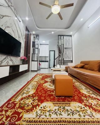 Cho thuê nhà mới tinh ngõ 123 phố Việt Hưng FULL Nội Thất