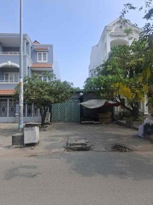 Cho thuê kho gần chợ Phú Thuận 7x18 hướng Nam