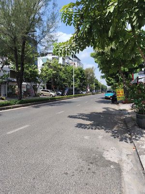 Cần cho thuê mặt bằng làm văn phòng tầng trệt, 80m2, giá 12tr Ms Viêm