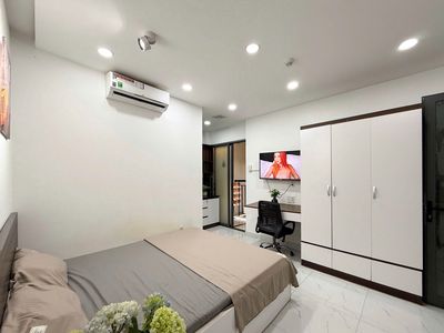 STUDIO BAN CÔNG TIVI THANG MÁY FULL NT NGAY CẦU BÔNG CHỢ BÀ CHIỄU BT