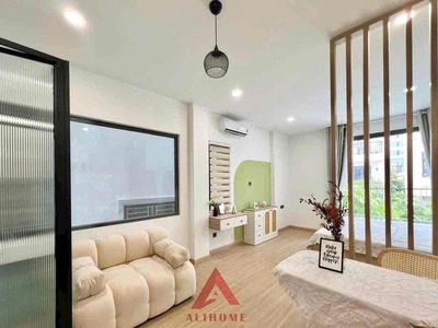 CHO THUÊ STUDIO BAN CÔNG MÁY GIẶT RIÊNG FULL NỘI THẤT SIU XINH GIÁP Q1