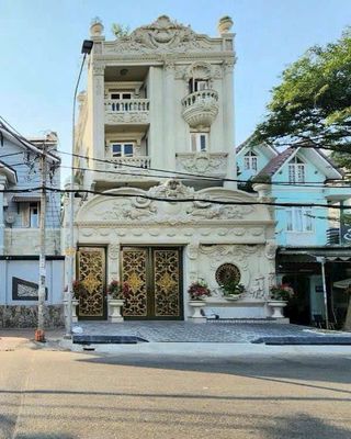 Cho thuê biệt thự mới tinh khu tên lửa dt 10*20m