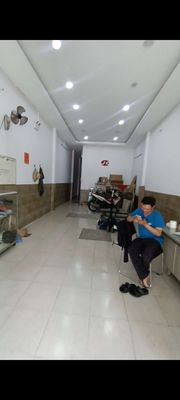 Cho thuê nhà đường Kinh doanh khu Tên Lửa 
