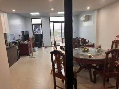 nhà ngõ 100 hoàng quốc việt 46m x5T ô tô đỗ cửa