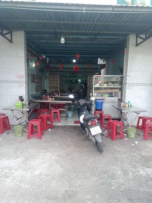 NHÀ MẶT TIỀN QL13 MẶT BẰNG KINH DOANH SẦM UẤT