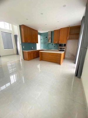 Cho thuê biệt thự đơn lập Liên Phường q9 giá 40tr/tháng