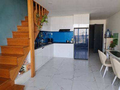 Cho thuê căn Officetel Sky9. Nhà mới đẹp, đầu tháng 6 dọn vào ở ngay.