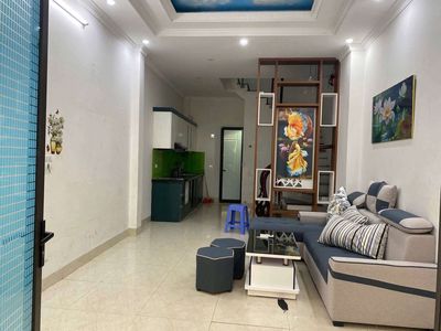 🏡 10 TRIỆU THUÊ NGAY NHÀ 5 TẦNG PHỐ TRẠM – Ô TÔ ĐỖ CỬA – GẦN AEON MALL