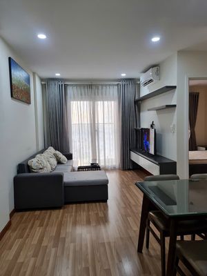 Cho thuê căn góc 2PN, 2WC, View Quận 1, nội thất cao cấp