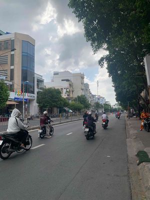 Cho thuê nhà 6 Tầng Mặt Tiền Nguyễn Văn Lượng Gò Vấp. DT 5x18 trống