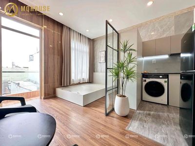 STUDIO BAN CÔNG MÁY GIẶT RIÊNG GẦN ETOWN CỘNG HOÀ