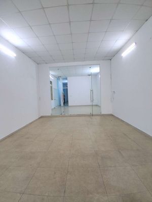 Nhà gần trường tiểu học Phú Tân mặt tiền đường nhựa lớn thông dài