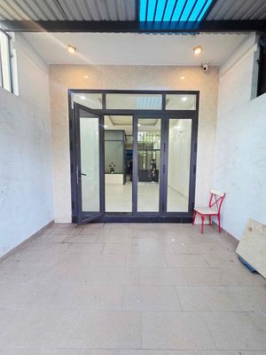 CHO THUÊ NHÀ NC MẶT TIỀN KÊNH TÂN HOÁ Q.TP vị trí siêu đẹp