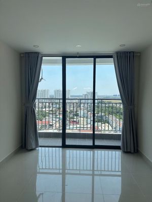 Cho thuê căn hộ Goldora Plaza, 3PN, 2WC, 85m2 nhà mới