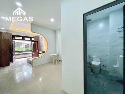 Khai Trương căn hộ full nt cao cấp, ban công 45m2 ngay Bàu Cát