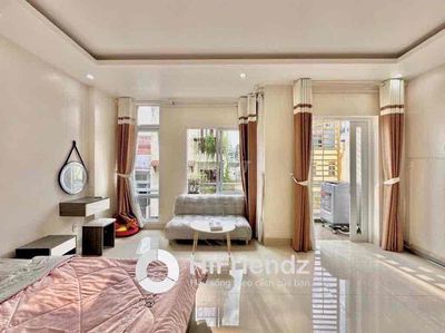 CĂN HỘ BAN CÔNG SIÊU THOÁNG MÁT NẰM NGAY PHAN VĂN TRỊ