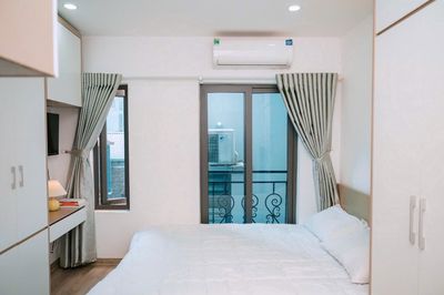 Cho thuê CCMN 1PN + 1WC tại 27 Võng Thị, Tây Hồ giá tốt 4 triệu VND/th