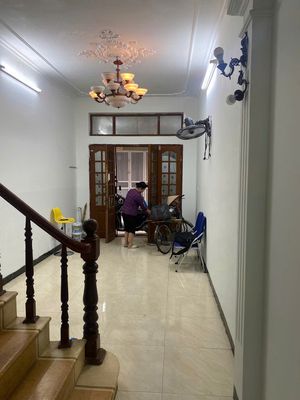 Cho thuê nhà ngõ phố Khương Đình gần Ngã Tư Sở, TX - 12.5 triệu/tháng