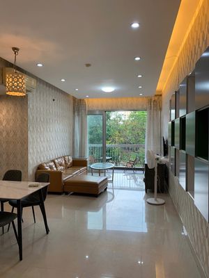 Cho thuê nhà full nội thất 3 phòng ngủ có ban công nhà đẹp