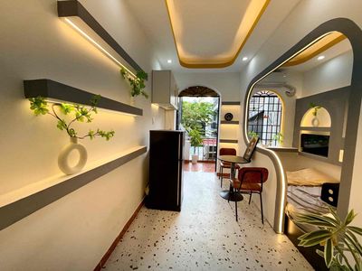 Ngay Vạn Hạnh Mall_CHDV_Balcony cửa sổ to đón nắng_Full NT_1PN_Bếptách