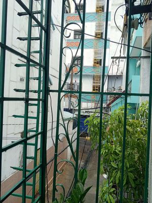 Gần sân bay, Gần chợ PVH  đường Lê Văn Sỹ.