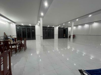 cho thuê mặt bằng đường nhựa lớn đường lê lợi an giang