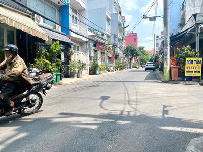 Nhà Thuê 8x20m.1 Lầu.Hẻm 10m Hòa Bình.Gía:30tr