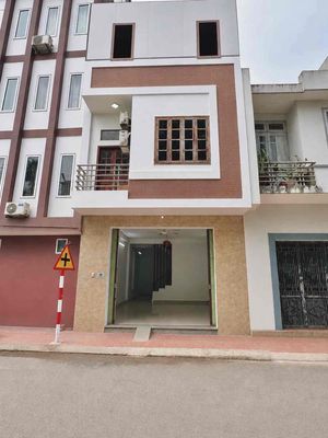 Cho thuê lâu dài căn nhà liền kề trong KDC phố Thắng Hiệp Hoà BG