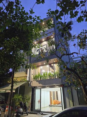 NHÀ ĐẸP MẶT TIỀN TRUNG TÂM GIÁ RẺ NHƯ KIỆT