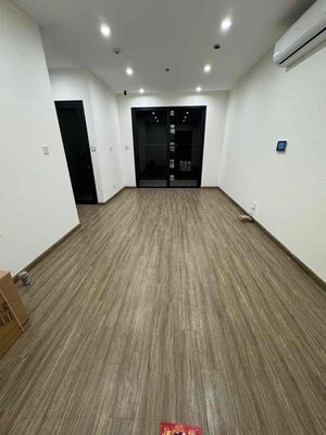 Cần cho thuê gấp 2n căn góc Nb bên toà GS5 Vinhomes Smart City