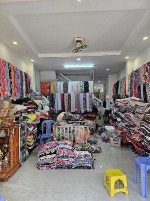 NHÀ BÁN ĐƯỜNG LÊ MINH NGƯƠN (GẦN NHÀ THUỐC PHI PHỤNG )