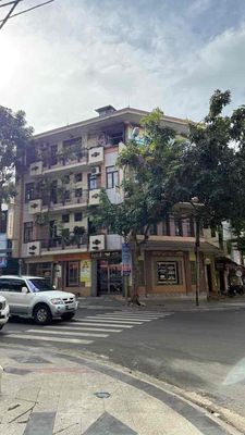 CHO THUÊ NHÀ 4 LẦU GÓC 2 MẶT TIỀN KINH DOANH LÝ THƯỜNG KIỆT 10,8x14,8M