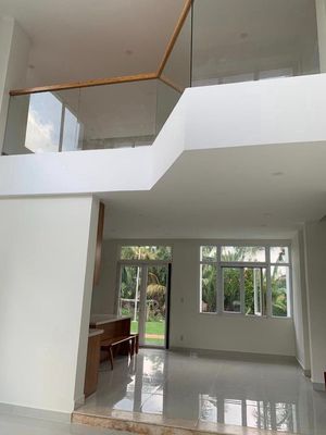 Cho thuê biệt thự 180m2 3L4PN gần Xa Lộ HN, Đỗ Xuân Hợp