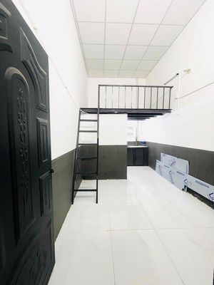 Phòng trọ gác cao M8 gần Đình Phong Phú - Ngã tư Thủ Đức.