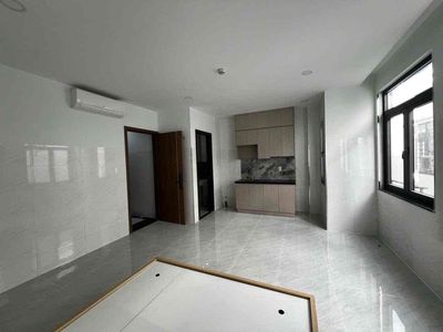 Chính chủ cho thuê CHDV mới 100% có thang máy, nội thất đầy đủ