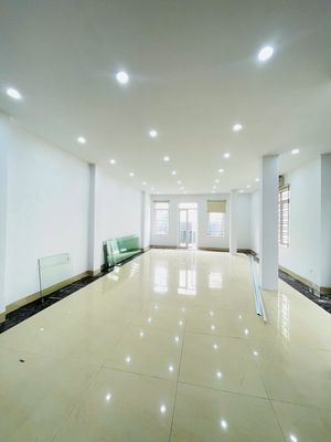 Cho thuê văn phòng Cầu Giấy 75m2 chỉ 16 triệu – lô góc thoáng sáng