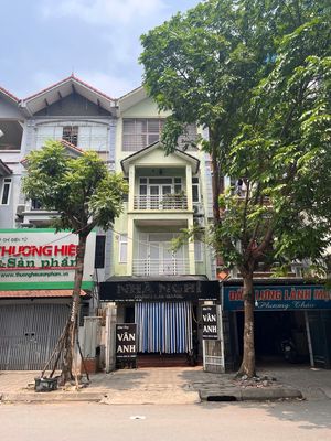 CHO THUÊ LIỀN KỀ FULL ĐỒ CAO CẤP 05 TẦNG, 7PN, 7WC tại KĐT XA LA 100m2