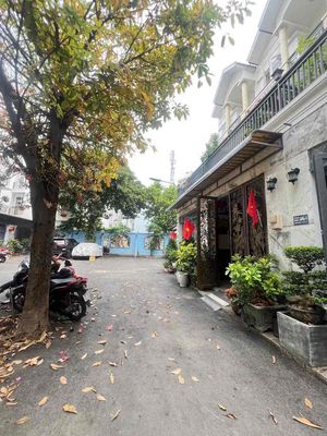 Nhà Nguyên Căn Full nội thất 5pn sân đậu oto thoải mái