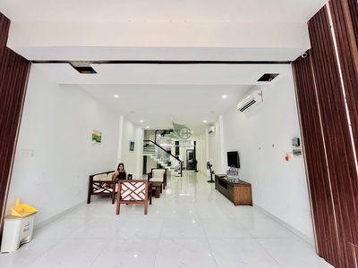 NHÀ  7 PHÒNG NGỦ KHU VỰC HÀ QUANG 2 GIÁ 28 TRIỆU/THÁNG