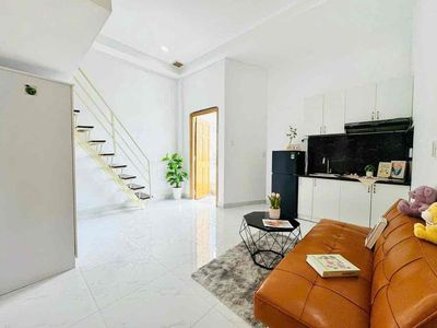 DUPLEX BAN CÔNG FULL NỘI THẤT NGAY GẦN ĐẠI HỌC VĂN HIẾN