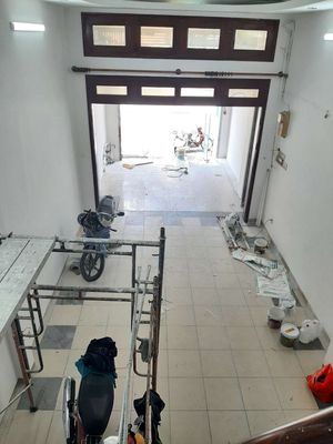 7pn 7wc nhà mới sơn hxh a75 Bạch đằng, p2, khu sân bay