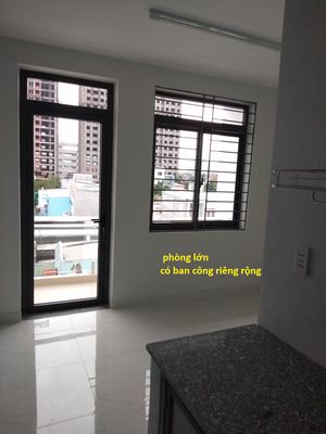 Phòng Mới,ban công, máy lạnh, đẹp như KS, Huỳnh Tấn Phát Q7.