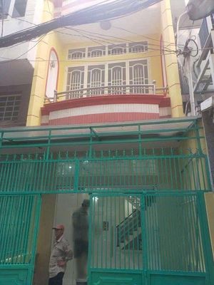 Cho Thuê Gấp 166/1H Tô Hiến Thành, Q10 ngay ngã tư Hồ Bá Kiện Giá 15Tr