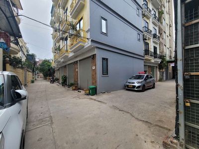 Nhà ngõ ô tô tránh, 5 tầng, vs khép kín, gần ĐH Phenika