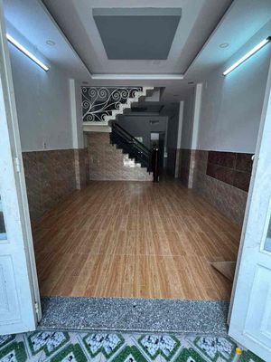 cho thuê nha tx 52 q12 gần bến xe buýt số 3  2p ngu gia 5tr5