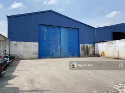 Cho thuê kho xưởng 2.000m2, 2 MT Hồ Văn Long, Bình Tân