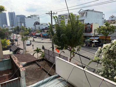 tầng 1 40m2 cho thuê làm văn phòng hoặc ở